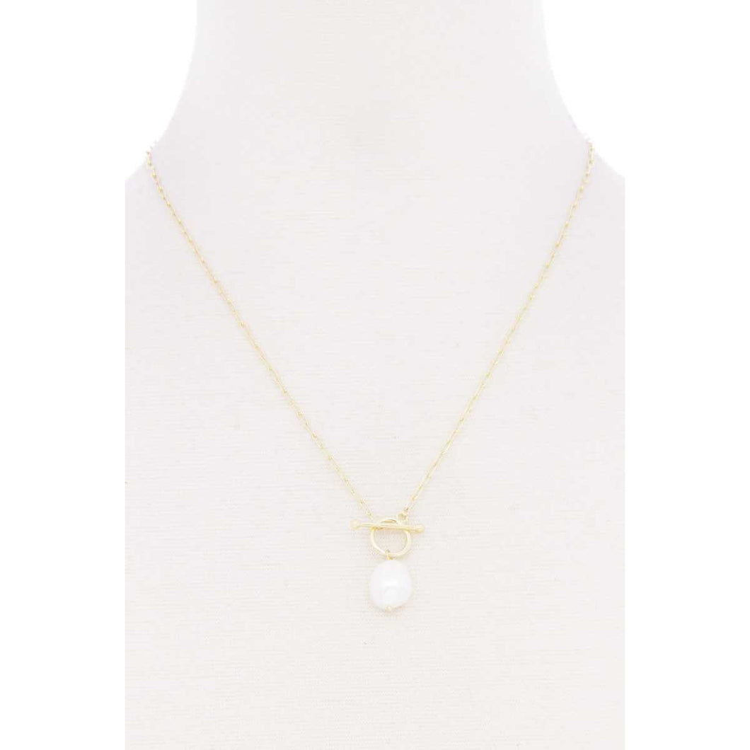 Pearl Toggle Clasp Necklace - Gypsy Belle
